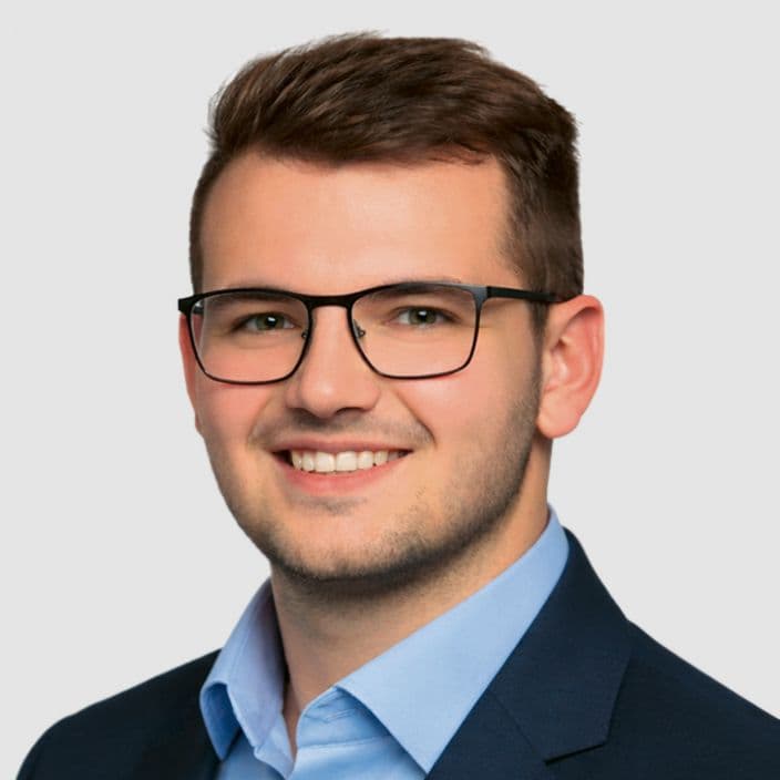 Berater für Baufinanzierungen, Selbständiger Handelsvertreter Tim Mader