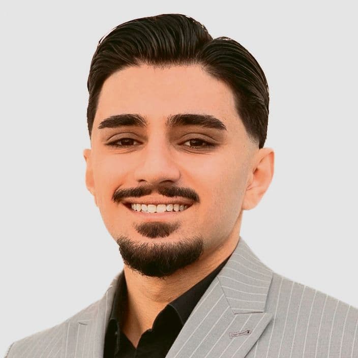 Finanzberater Diako Ahmadi