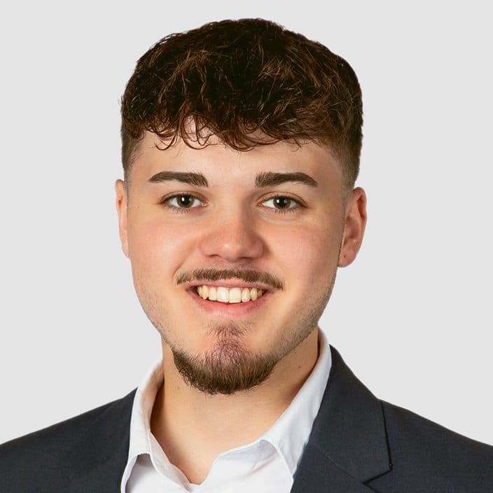 Finanzberater Marius Hölzle