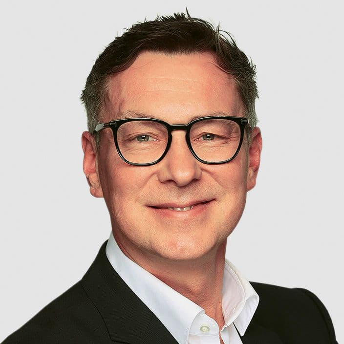 Finanzberater Lukas Jedynasiak
