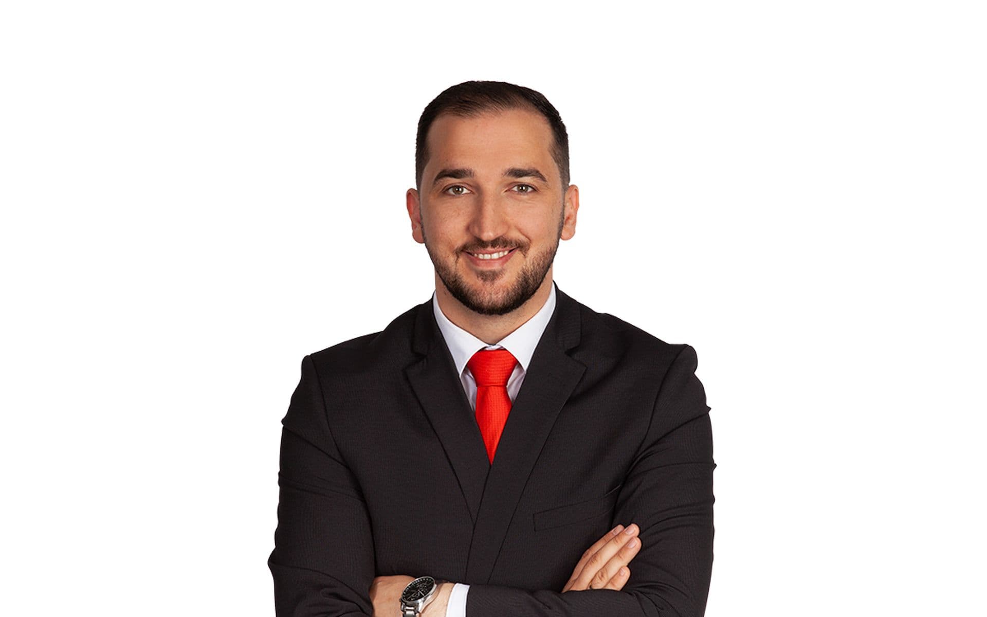 Bezirksleiter Labinot Avdyli